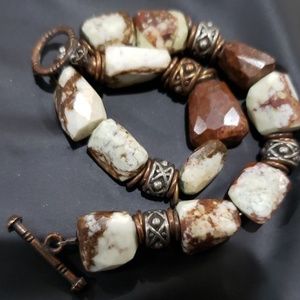 Brown agat faceted beaded toggle bracelet